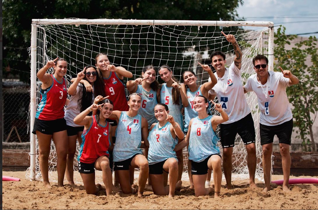 Son de Funes y, junto a la selección rosarina, fueron campeonas nacionales del beach handball en Chaco